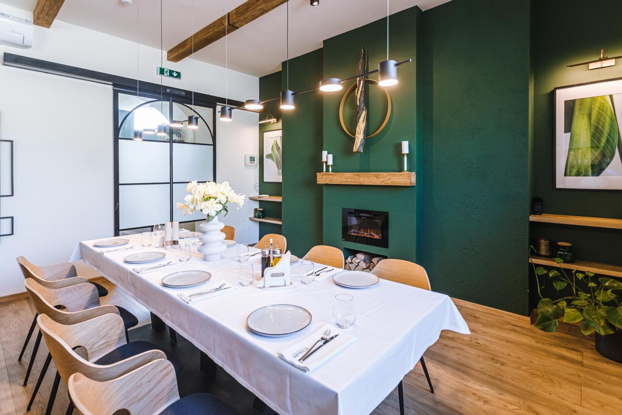 Stokker Hotel Oradea Zewnętrze zdjęcie