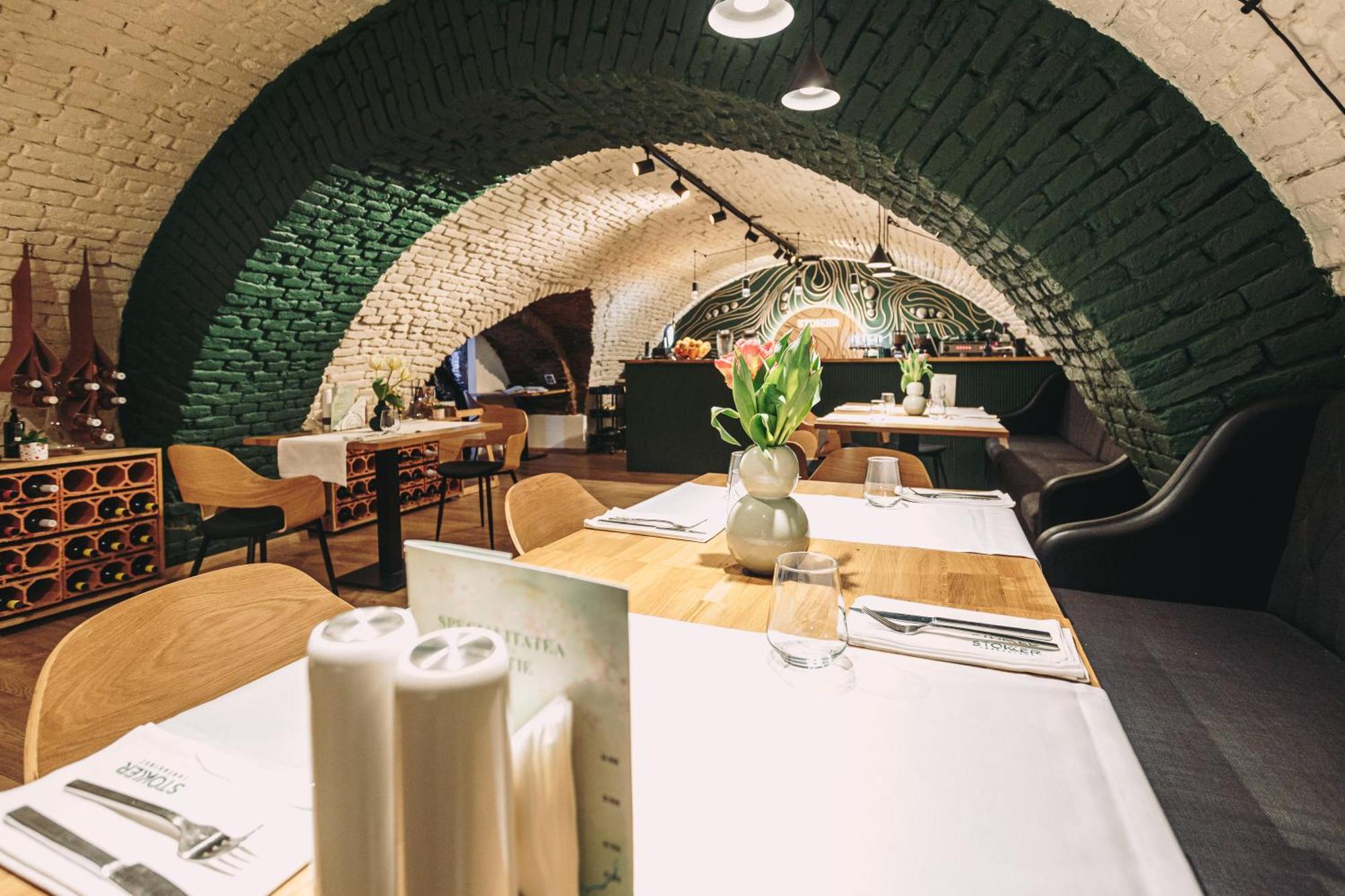 Stokker Hotel Oradea Zewnętrze zdjęcie